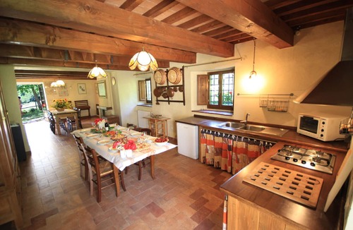 San Piero in Bagno House | Detached vacation home with private pool ideal for large families with children