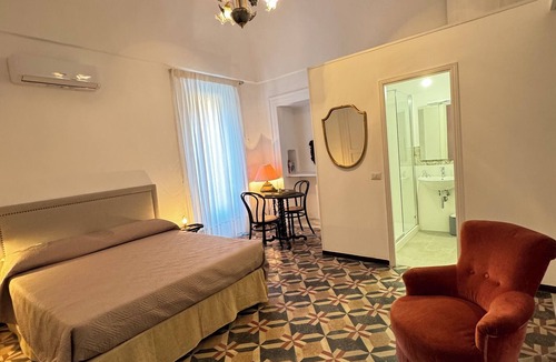 Meta House | Donna Rita suite with garden