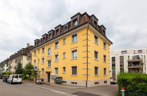 Wipkingen Apartment | Eagle Suite · Grosses Dachstudio in Wipkingen