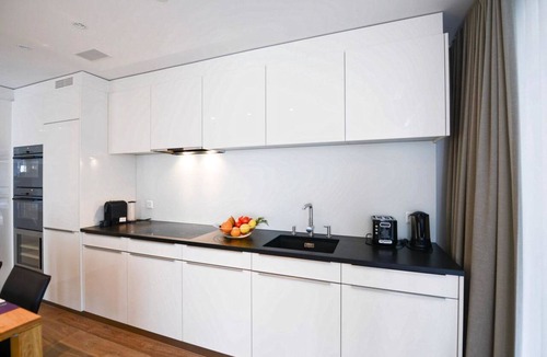 Arosa Apartment | Eden Mountain Resort - Wohnung "Duke" Appartement/Fewo, Dusche und Bad, WC by Interhome