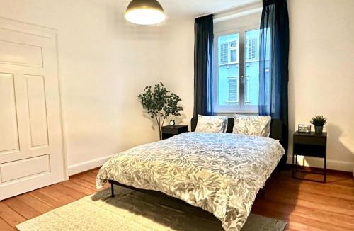 Seefeld Apartment | Elegant Seefeld Apt - Walk to Lake and Center