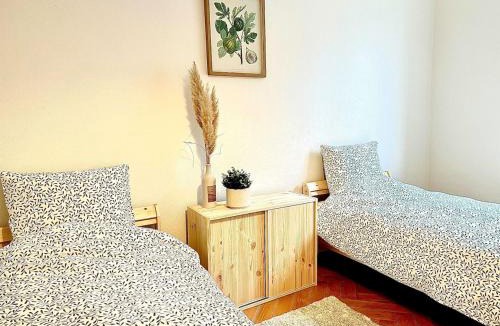 Seefeld Apartment | Elegant Seefeld Apt - Walk to Lake and Center