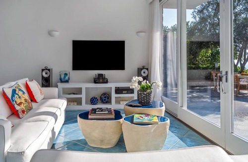 Capri Villa | Elegant Villa with an outstanding view five minutes on foot from the city center