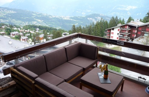 Anzere Apartment | Entire 2-level penthouse. Family-friendly getaway