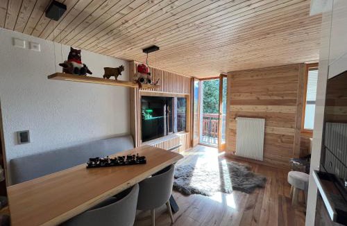 Evolene Apartment | Evolène Panorama- Renovated Apartment with Dent Blanche View 2-4 persons