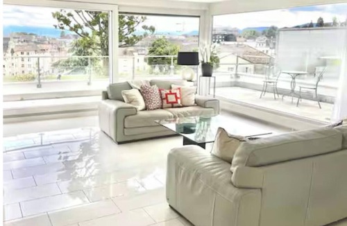 Enge Apartment | Fabulous 3-bedroom apartment in charming Zürich for your stay.
