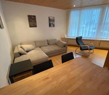 Unterterzen Apartment | Familienfreundliche Wohnung nähe See und Gondel