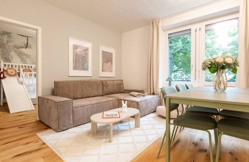 District 6 Apartment | Family 3-BR with kids` slide · near main station
