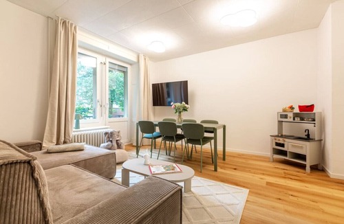 District 6 Apartment | Family 3-BR with kids` slide · near main station