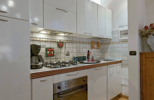 Santissima Annunziata Apartment | FAMILY FRIENDLY, 5 STARS, TOP LOCATION, A/C, FREE WI/FI SEE ALSO LISTING 165586