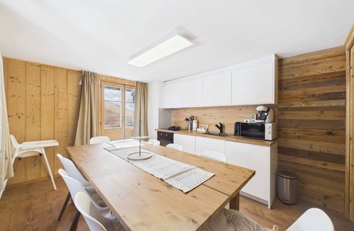 Randa Apartment | Family-Friendly Apartment w/Mountain Views