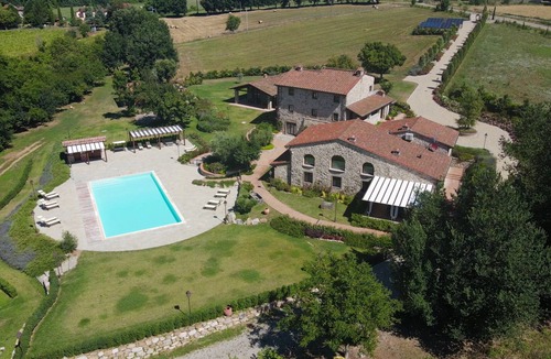 Porrena House | Fantastic Tuscan Villa, heated Pool large party room and professional kitchen.