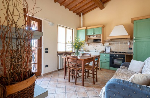 Pieve Santo Stefano Apartment | Farfalle e Fiori – Agriturismo with Experiences, Breakfast Included - Le Ceregne Bio