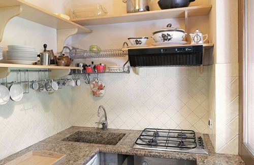 Poggio House | Farmhouse in chestnut grove near Bracciano