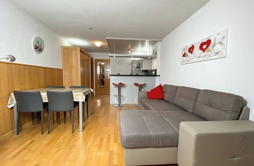 Flums Apartment | Ferienwohnungen Gauencenter (Orange und Rot), (Flumserberg Tannenheim), by Interhome