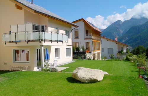 Engadin Scoul Apartment | Ferienwohnung Grieder Scuol