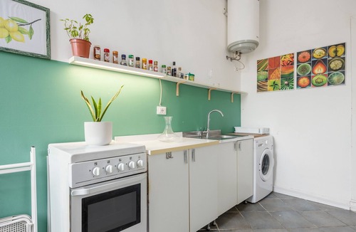 Borgo Vecchio Apartment | 'Fiorelli 17 - Bivano Green Leaves' Apartment with Balcony, Wi-Fi and Air Conditioning