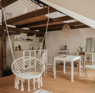 Brugg Bed & Breakfast | Flusshaus BnB Alicudi