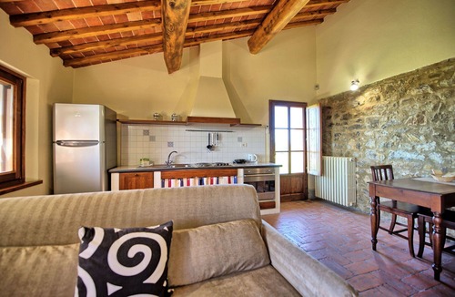 Castelnuovo Berardenga Apartment | Fornacino 6 - Apartment with swimming pool