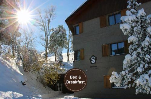 Stoos Bed & Breakfast | Gästehaus by Stoos Hotels