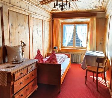 Saas im Prattigau Hotel | Gasthaus zum Rathaus
