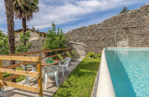 Domaso House | Giardino del Convento Holiday home with pool and garden