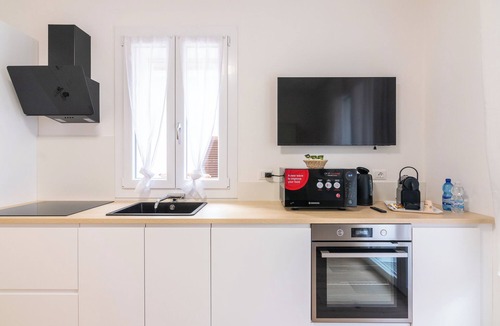 Bollate Apartment | GINO SUITES - Two-room apartment First Floor Luxury - Apt close to Rho Fiera and Milan