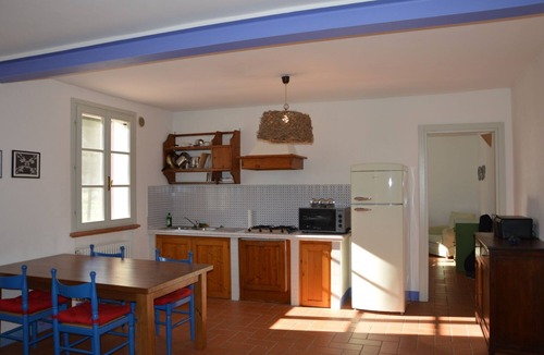 Castiglione della Pescaia Apartment | Girasole - Cozy, bright vacation apartment with pool, large garden near the sea