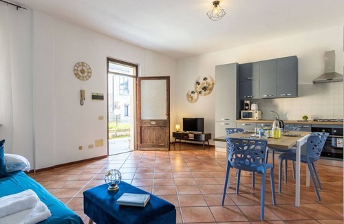 Castelletto Sopra Ticino Apartment | Golden Tree - Castelletto sopra Ticino - Private Garage - WiFi - By Guestaly