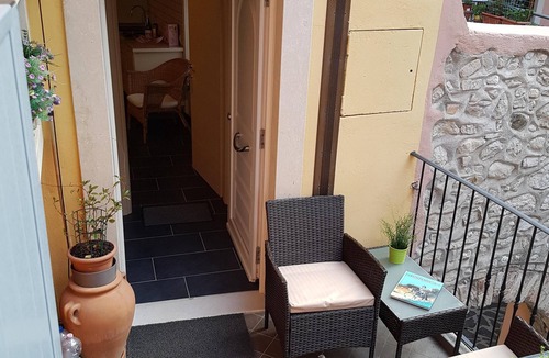 Cassone Apartment | Great Price. Romantic Apartment Near Beaches and Nightlife