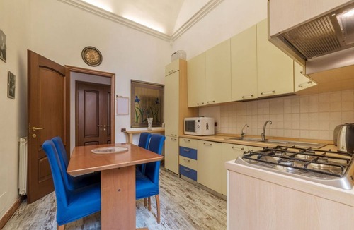 Esquilino Apartment | GuestHost - Apartment located on the second floor of an elegant building with a lift (not suitable for the disabled, only 2 people can enter at a time)In 140 square meters of space, it can comfortably accommodate up to 9 adultsWe are in the Esquilino dis