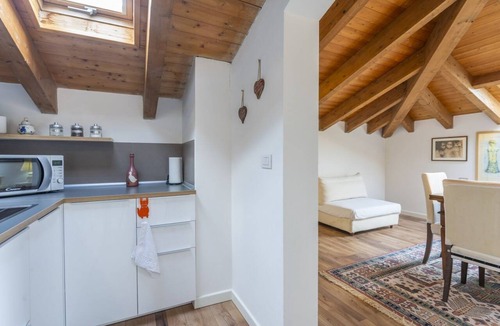 Cargnacco Apartment | GuestHost - Attic in the green with Parking and Wifi/AC