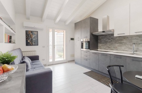 Isola del Bosco - Delle Corti Apartment | GuestHost - Charming 40 sqm apartment, ideal for up to 2 people, located on the fourth floor of a building with an elevator (NOT accessible to disabled guests).The property is located in Sesto San Giovanni, a residential neighborhood with plenty of ameni