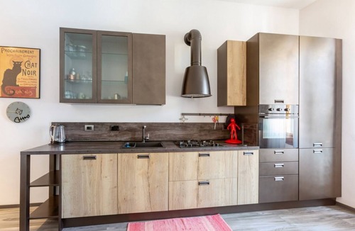 Ricorboli Apartment | GuestHost - Charming 70 sqm flat, ideal for 3 people, located on the first floor of a building without a lift.The property is located in the Gavinana district, south-east of the center of Florence, along the left bank of the Arno. The area is full of ser