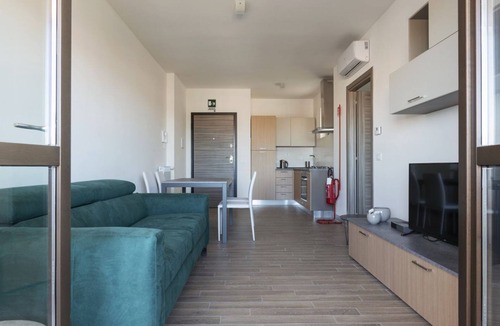 Centro Giano Apartment | GuestHost - Comfortable apartment located on the sixth floor of a modern residence equipped with a lift.In 40 square meters of space it comfortably accommodates two people with a double bedroom.Located in the Fonte Laurentina district, near the ring road