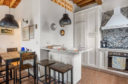 San Donato Apartment | GuestHost - Cosy and roomy apartment, entirely renovated, of 92 sqm on two levels, able to accommodate up to 6 people, on the second floor of a quiet building (WITHOUT lift).The accommodation consists of two levels, on the lower one there are: a living r