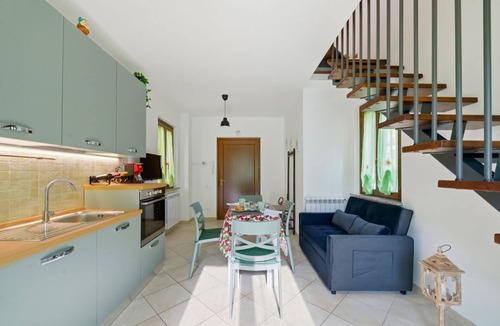 Lidarno Apartment | GuestHost - Cozy 55 sqm apartment, perfect for three people, located on the ground floor of a two-story building.The property is located in Pianello, in the municipality of Perugia, in a well-connected residential area. Perugia and Assisi are easily reac