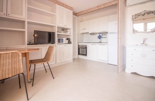 Portisco Apartment | GuestHost - Portisco Bouganville Seaside Charm Flat W/Veranda