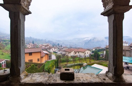 San Romano in Garfagnana Villa | GuestHost - Sillicagnana Castle Villa with Swimming Pool!