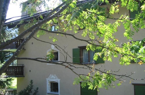 Klosters Dorf Apartment | Haus Fiorina 3 Appartement/Fewo, Dusche oder Bad, WC 3½-Zimmerwohnung by Interhome