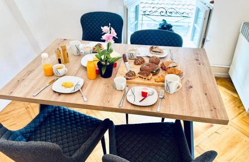 Aigle Apartment | Historic House Aigle - Lake & Alps - Garden & BBQ