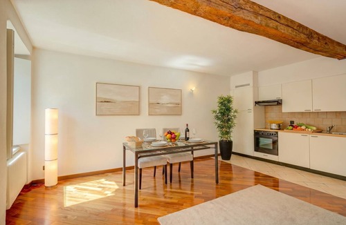 Morcote Apartment | Historic Palazzo Gritti - Lugano Lakefront stay - Orchidea, Morcote, Switzerland