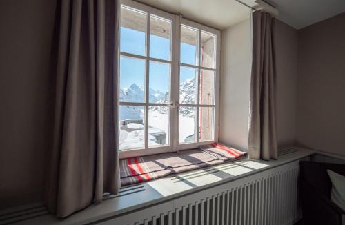 Grimsel Hospiz Hotel | Historisches Alpinhotel Grimsel Hospiz