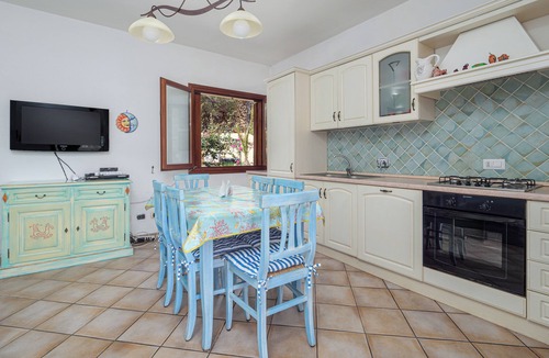 Tiriddo House | Holiday Home "Affitti brevi Tiriddò" with Sea View, Shared Pool and Private Terrace