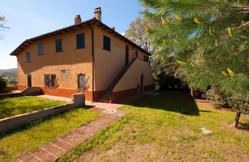 Giannella Apartment | Holiday Home Giannella for 8 people 250 meters to the sea