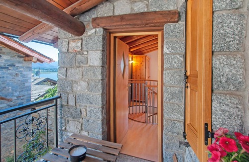 Valtellina House | Holiday Home Il ciliegio sul lago with Lake View, Terrace, and Garden