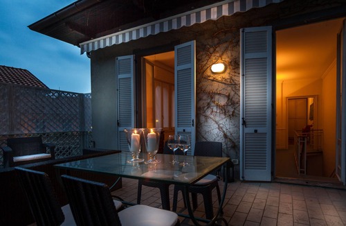 Cernobbio Villa | Holiday villa with parking and large furnished terrace