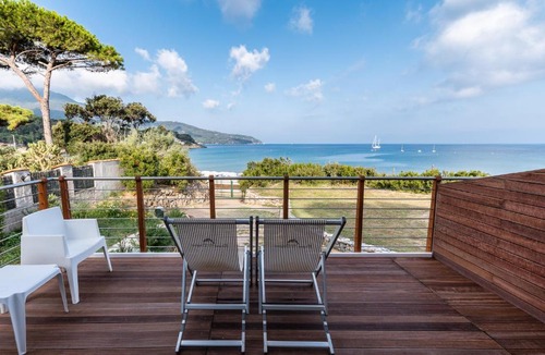 Procchio Hotel | Hotel Delfino