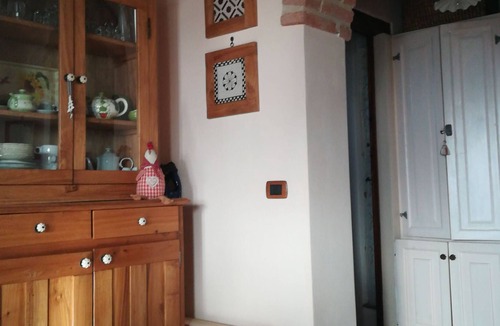 Gioiella House | House surrounded by the Tuscan-Umbrian countryside. Lake view. private garden. Pool.