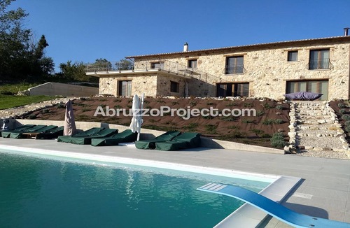 Gessopalena House | Il Casale Salcim - Luxury Villa with private swimming pool, views and terraces